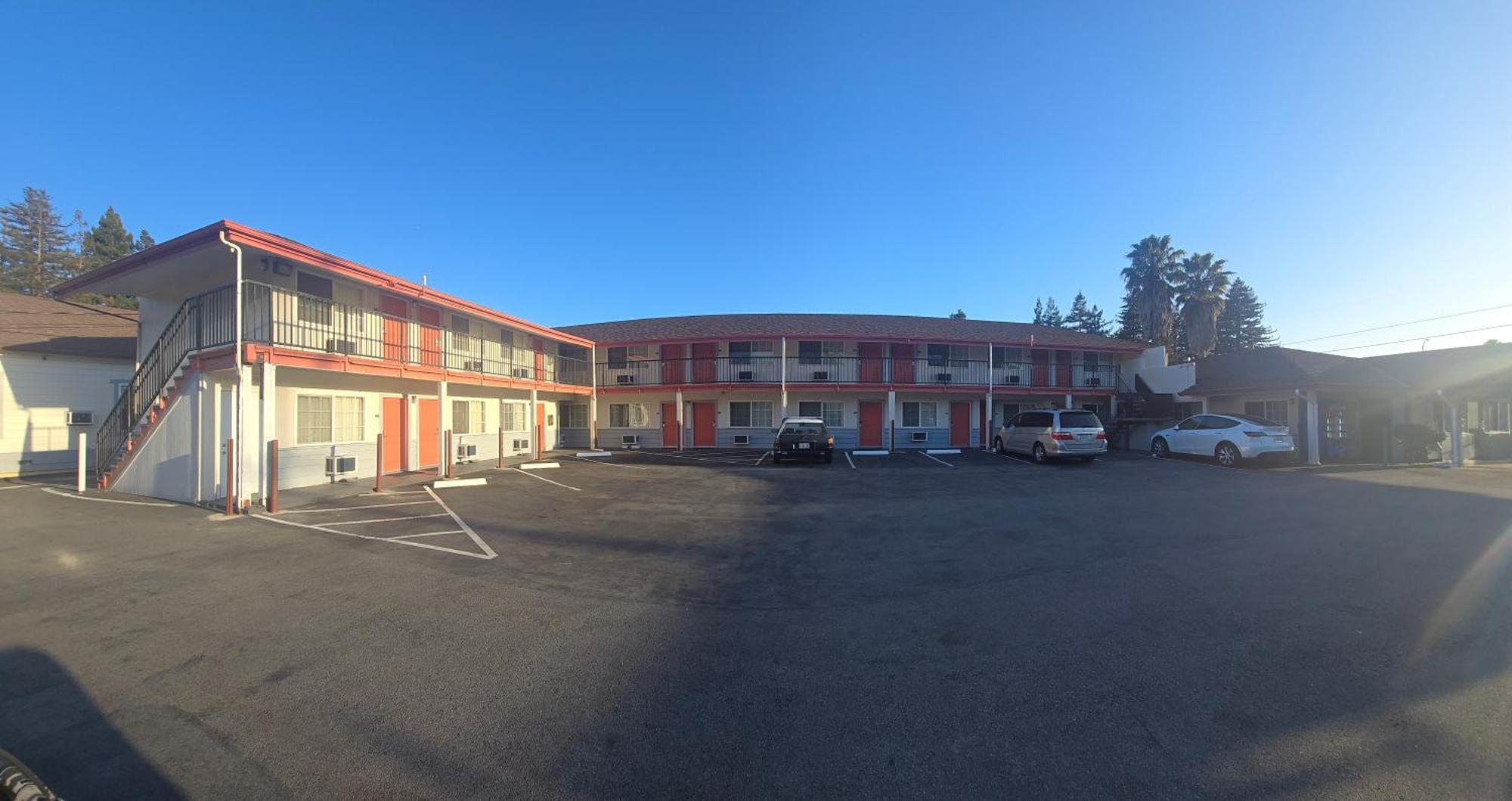 National 9 Motel Santa Cruz Kültér fotó